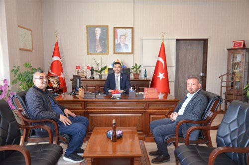Çeltik Taşıyıcılar Kooperatifi Başkanları Sn. Nuri KILIÇ ve Sn. Ali AKKOYUN, Kaymakamımız Sayın İbrahim PELİT'i Makamında Ziyaret Etti