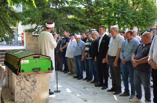 Kaymakamımız Sayın İbrahim PELİT, İlçe Sakinlerimizden Şevki KÖKTEN'in Cenaze Namazına Katıldı