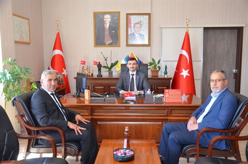 Çeltik Bld. Başkan Yardımcısı  Sn. İsmail AKICI ve Ak Parti İlçe Başkanı Sn. Hacı ZUHAL, Kaymakamımız Sayın İbrahim PELİT'i Makamında Ziyaret Etti